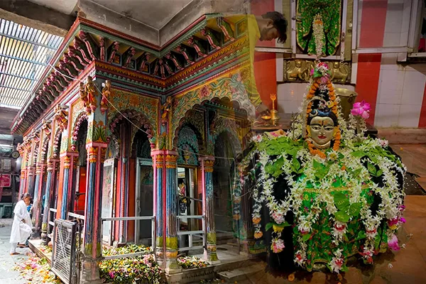 Nageshwarnath Temple