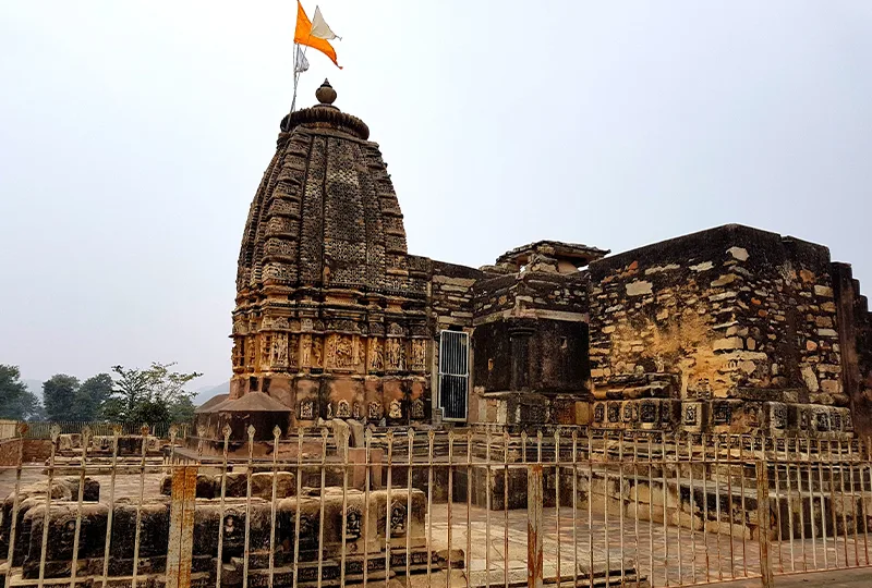 Temples & Ancient Ruins