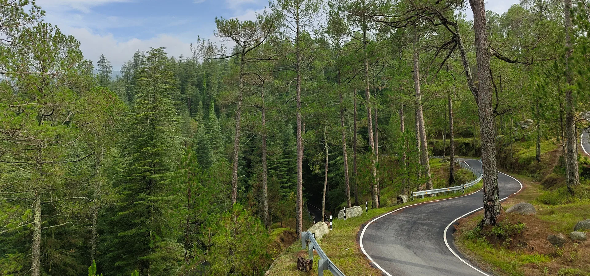 Kausani Himalaya panorama Trishul Nanda Devi Kumaon Uttarakhand